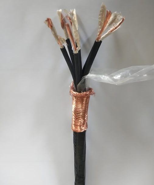 金聯(lián)宇電纜分析電纜護(hù)套越厚質(zhì)量就越好嗎？其實(shí)不然！.jpg